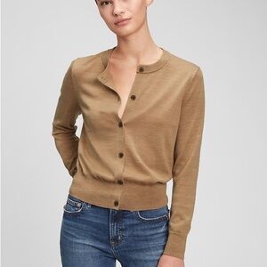 GAP Merino Crewneck Cardigan Sweater